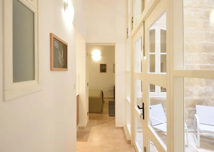 Grand Harbour Appartement *