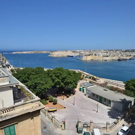 Grand Harbour * Floriana