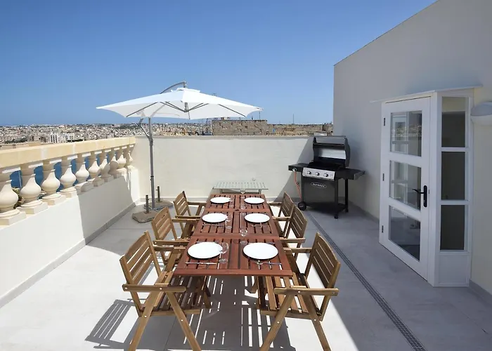 Grand Harbour アパート フロリアーナ